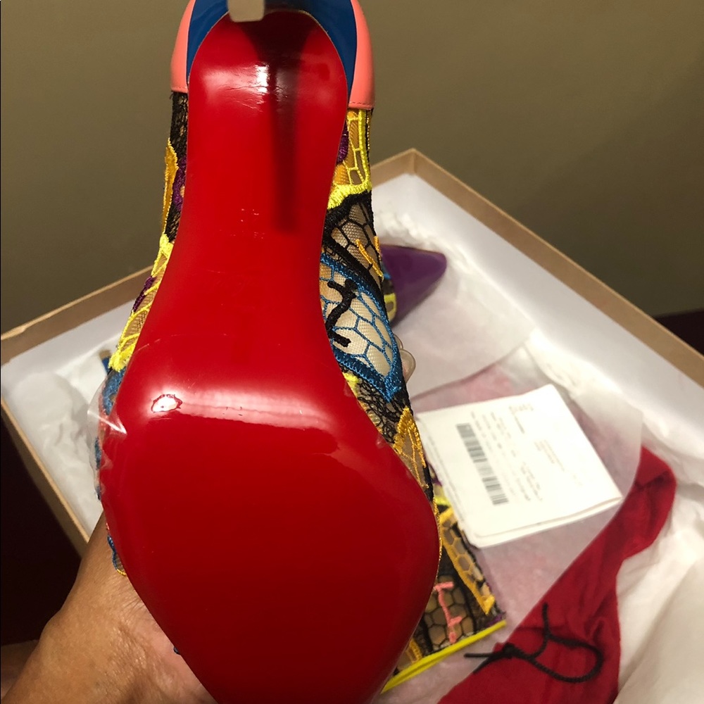 Christian Louboutins size 40 - Picture 3 of 8